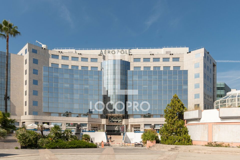 BUREAUX LOUÉS À L'ARÉNAS
