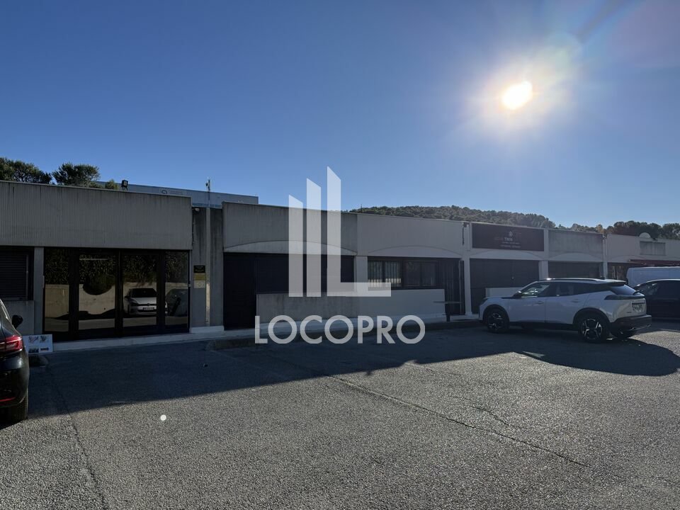 BUREAU LOUÉ À VALLAURIS !