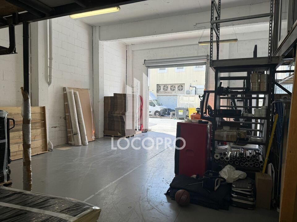 Location local d'activités 170 m² à St-Laurent-du-Var
