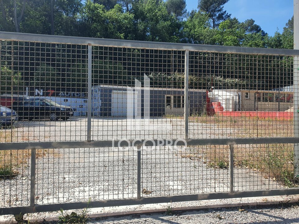 LOCATION AU LUC