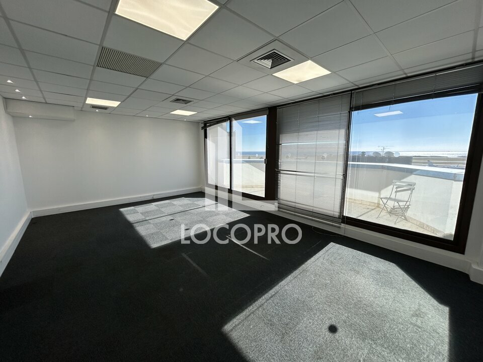125 M² VENDUS À L'ARÉNAS !